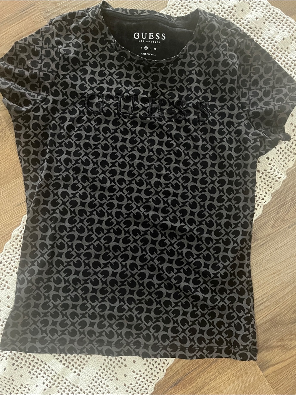 GUESS Black Tonal Logo Short Sleeve Tee medium